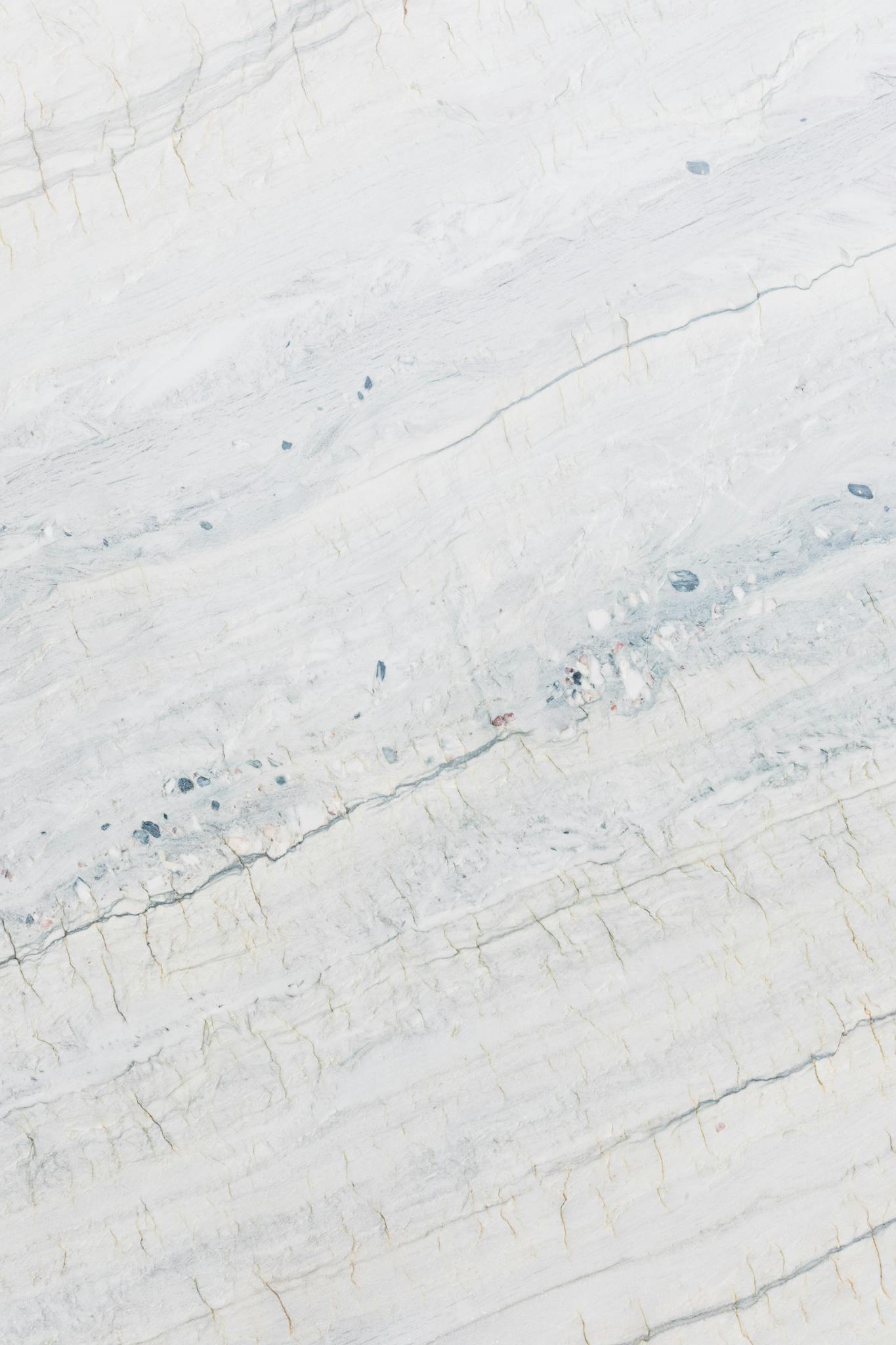 Elegant white marble texture, perfect for backgrounds and design projects.